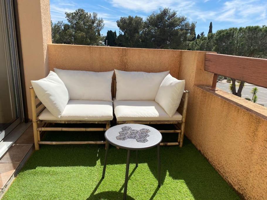 Ravissant T3 En Duplex Proche Mer La Londe-les-Maures Luaran gambar