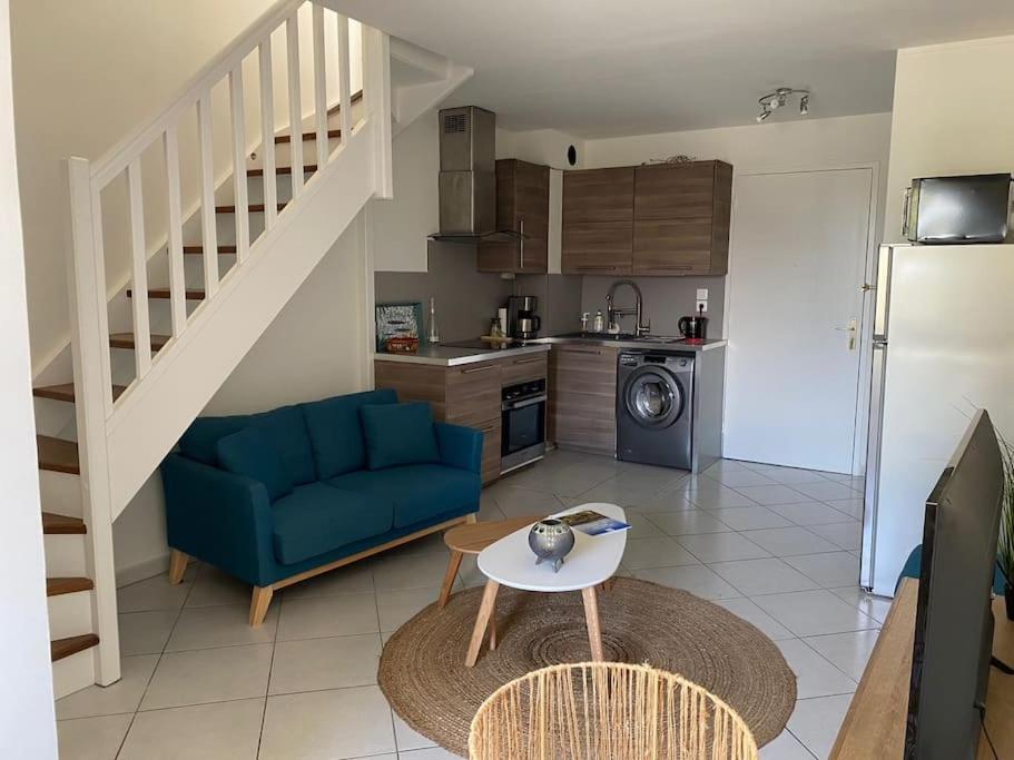 Ravissant T3 En Duplex Proche Mer La Londe-les-Maures Luaran gambar